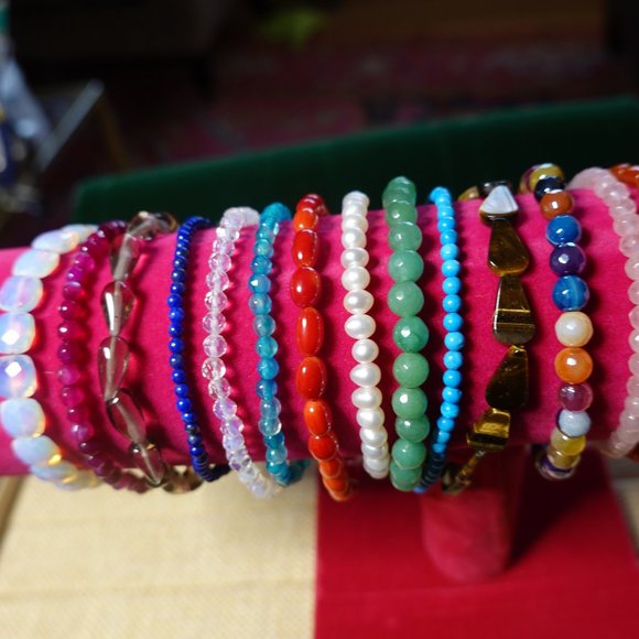 (NWT) Tigers Eye Flat Pear Shaped Beaded Bracelet - Picture 6 of 6